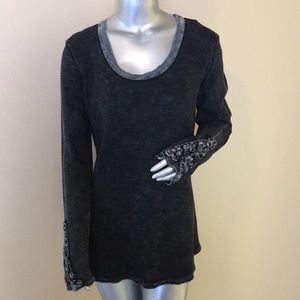 BRAEVE EVEREVE | Long Sleeve Waffle Thermal With Lace Detail